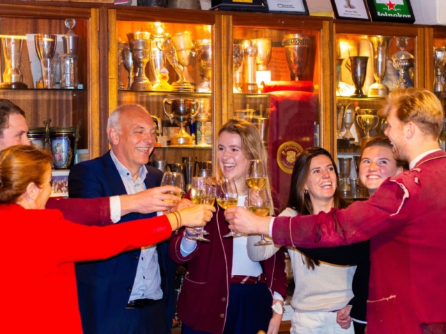 5e427a8c-31a1-4335-86ec-b151d707132b